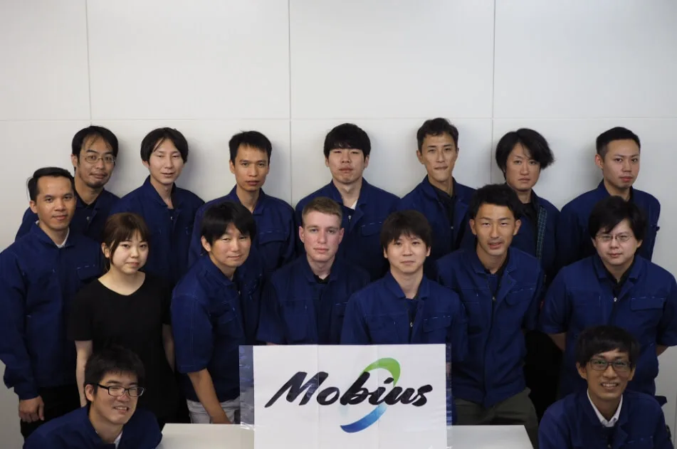 株式会社メビウスのスタッフ集合写真